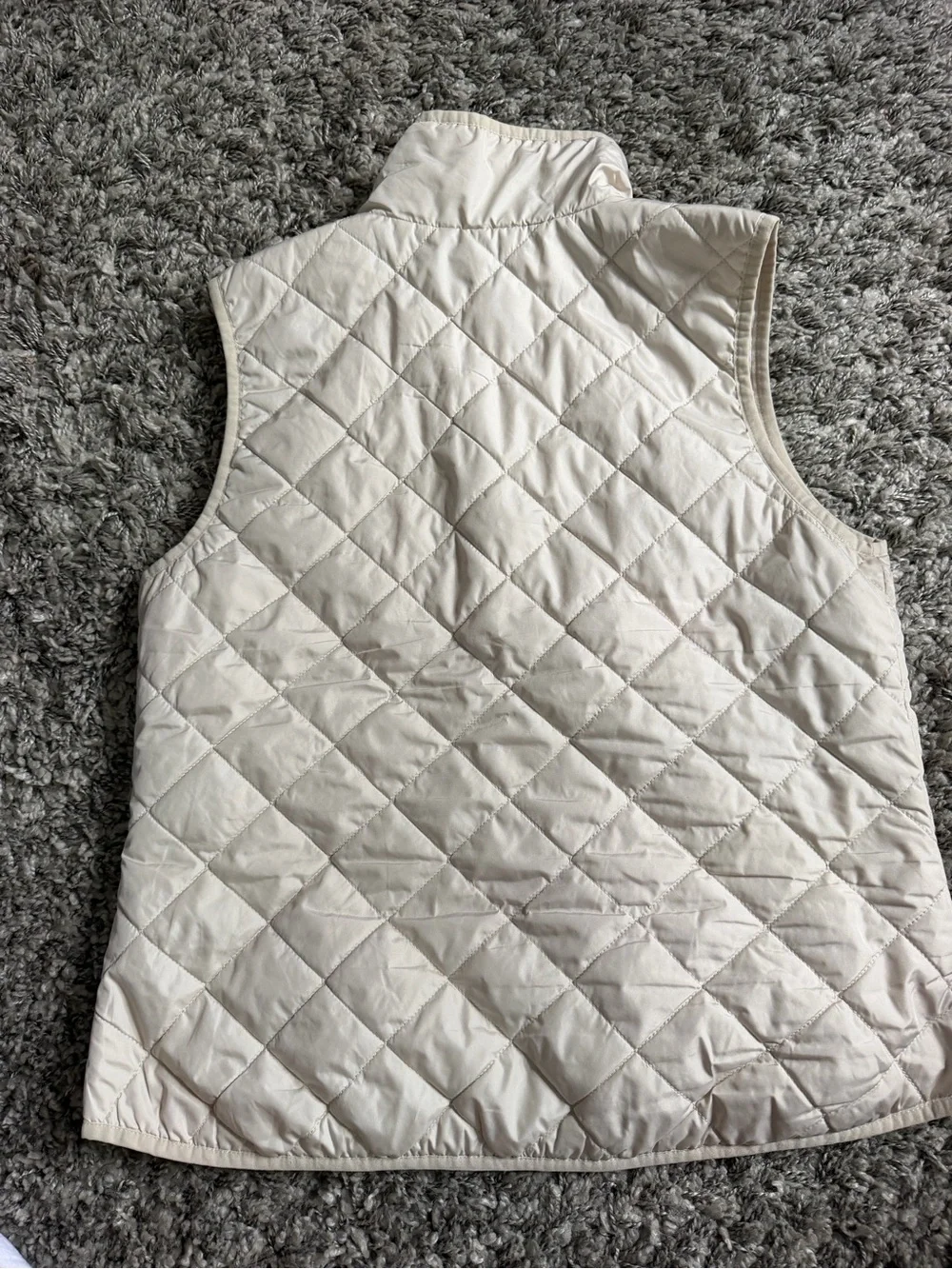 Old Navy Quilted Sleeveless Puffer Vests - Black & Cream - Picture 3 of 7